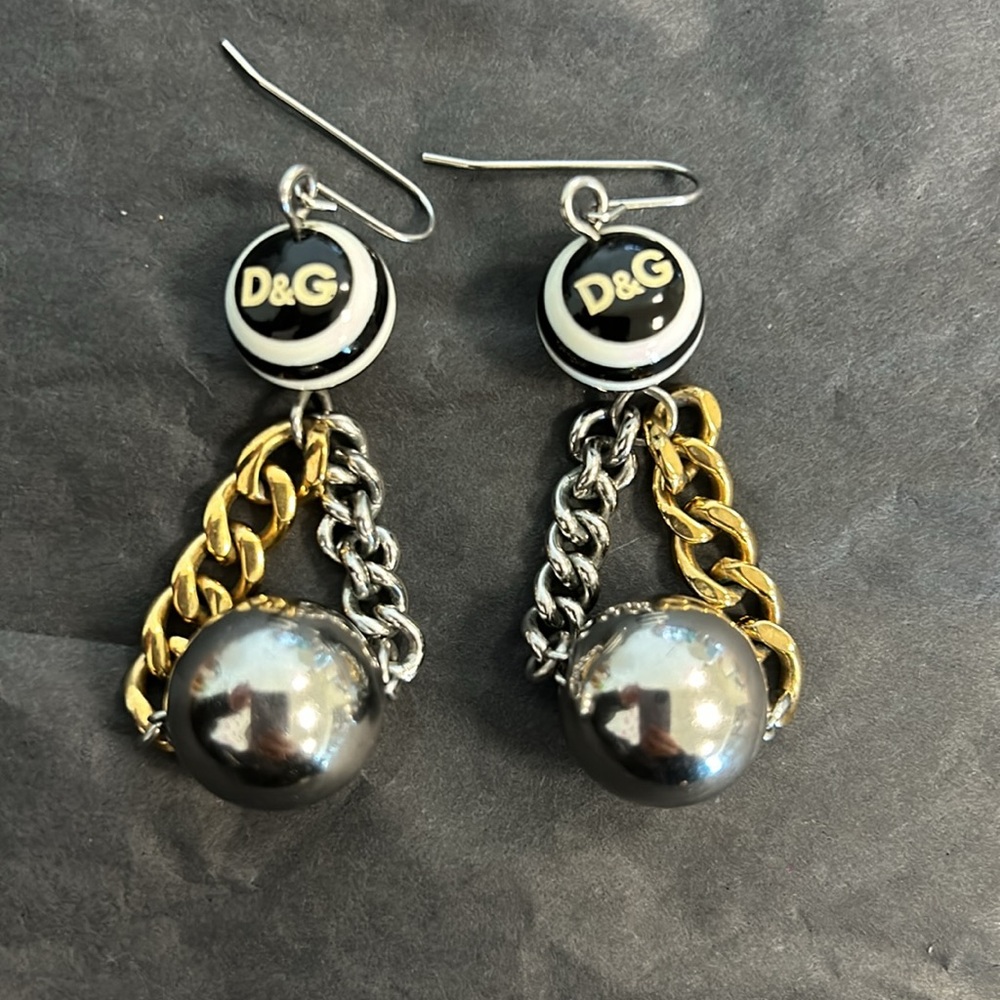 Dolce and Gabbana vintage drop chain earrings - Picture 3 of 4